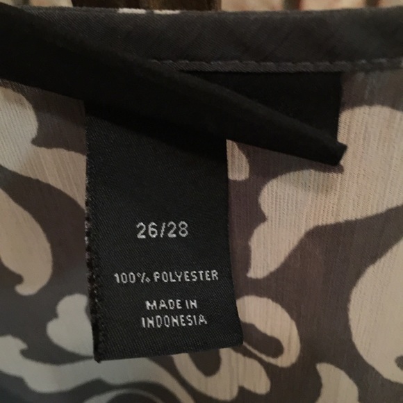 Gorgeous shirt from lane Bryant - Picture 2 of 3